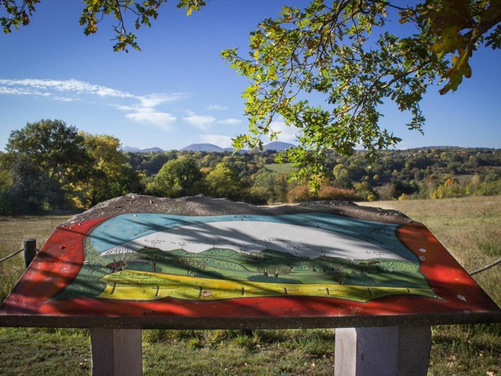 Vila Reves De Bois Loubeyrat Exteriér fotografie